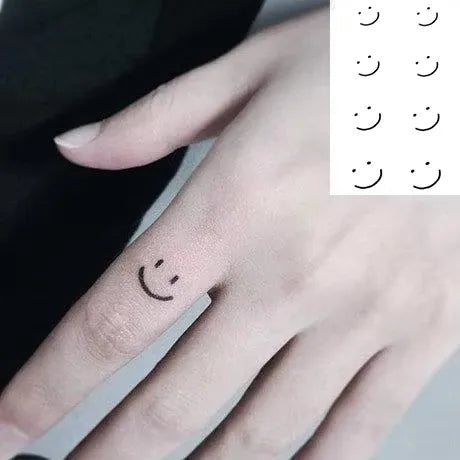 Tatouage Temporaire Cœur Noir – Dessin à la Main Waterproof