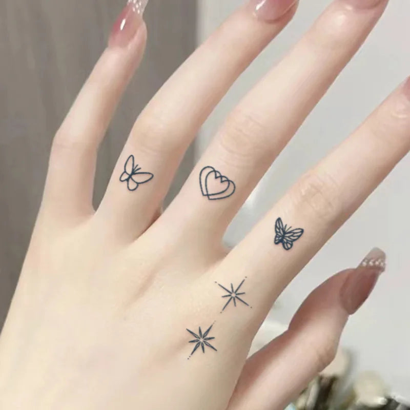Mini Tatouages Temporaires – Petits Motifs Doigt & Poignet