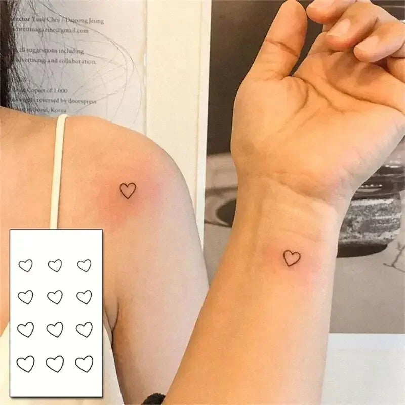 Tatouage Temporaire Cœur Noir – Dessin à la Main Waterproof