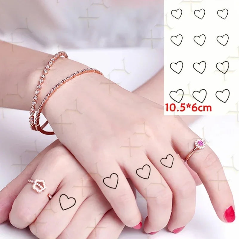 Tatouage Temporaire Cœur Noir – Dessin à la Main Waterproof